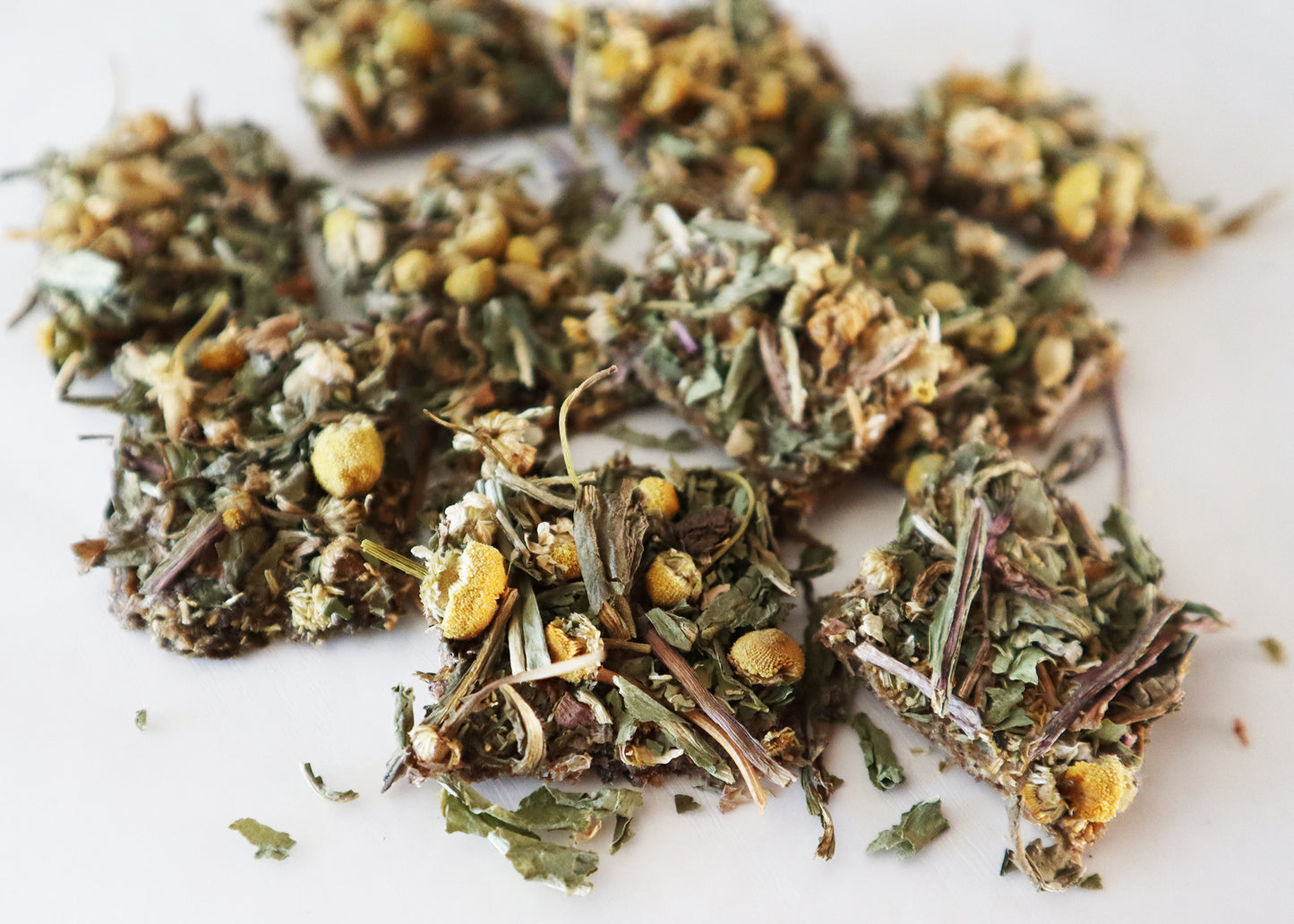 Dandelion/Chamomile Nom Noms