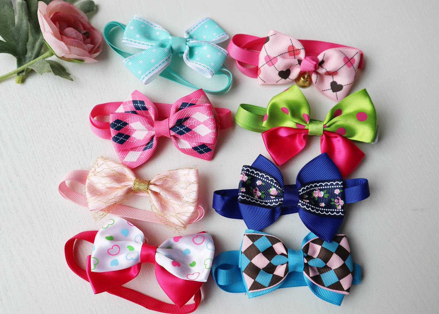Little bows