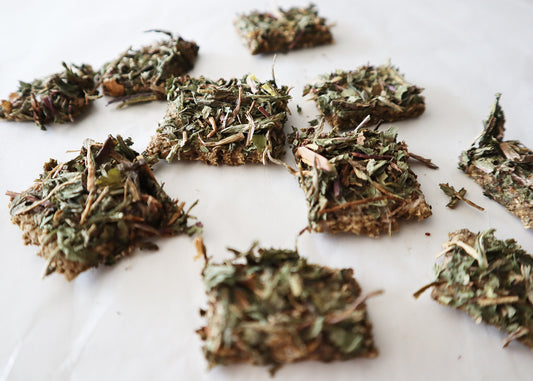 Dandelion/Chamomile Nom Noms