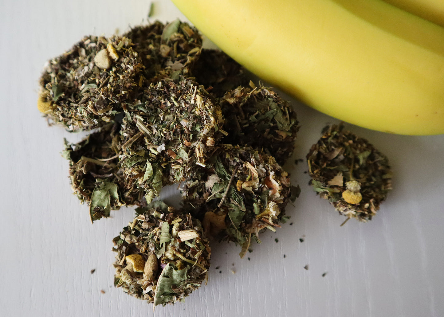 Dried Banana Chips Topped With Green Crunch